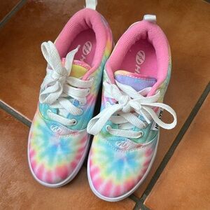 Heelys Tie-Dye Sneakers with Wheels sz 2 worn 1 time